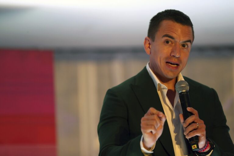 ECUADOR-ELECCIONES-DEBATE