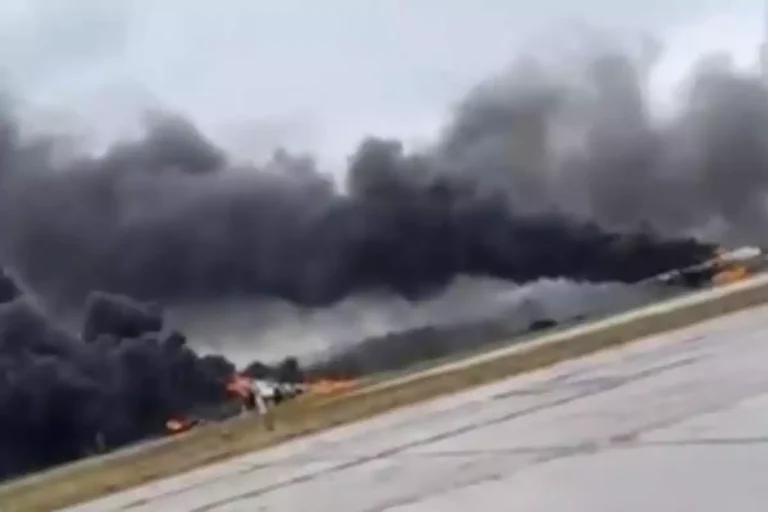 Ukraine-attacks-russian-nuclear-capable-bombers-in-siberia