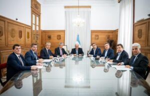 MESA DE DIALOGO_POLITICO