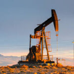 RÉCORD HISTÓRICO DE PRODUCCIÓN PETROLERA EN ARGENTINA EN MEDIO DE LA SUBA GLOBAL DEL CRUDO.